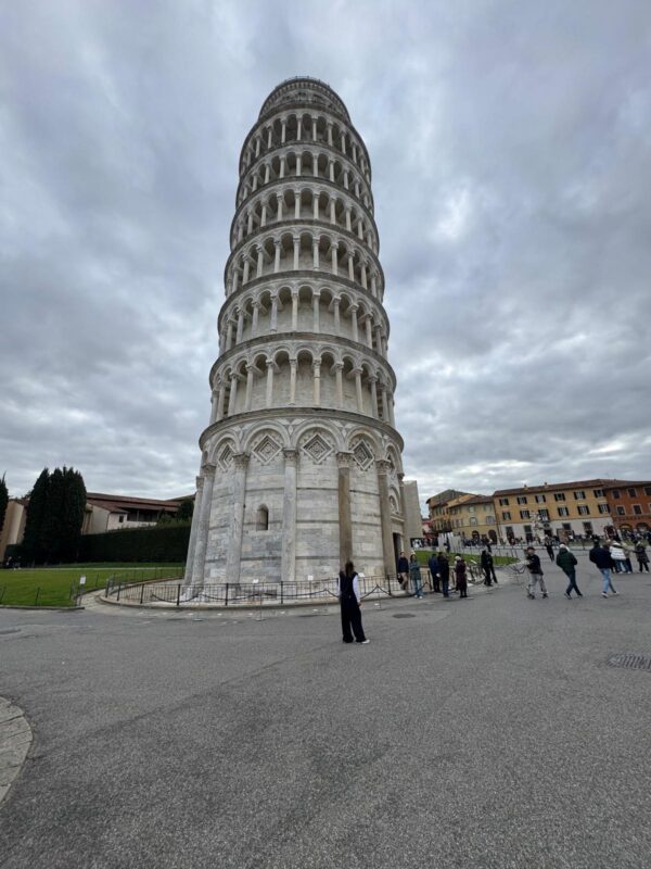 WhatsApp Image 2025-12-11 at 14.52.44 (1)